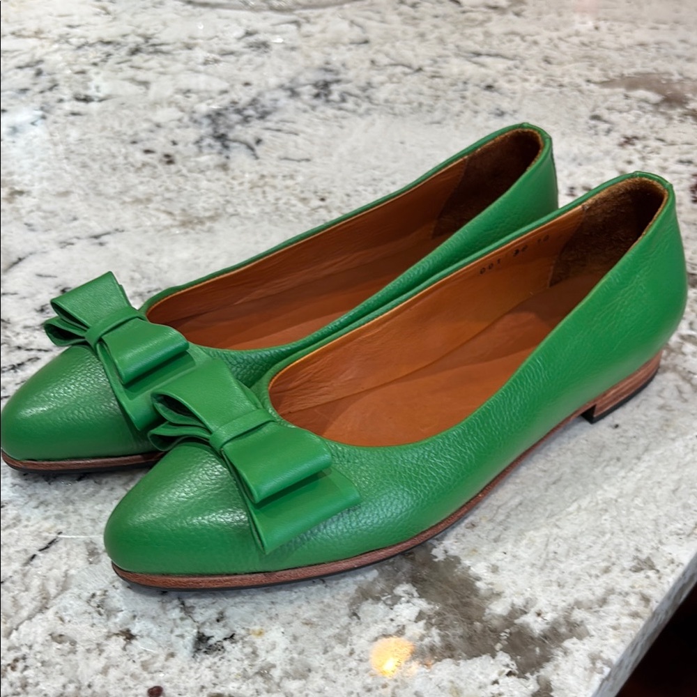 Genuine Leather Flats with Bow - Picture 9 of 15